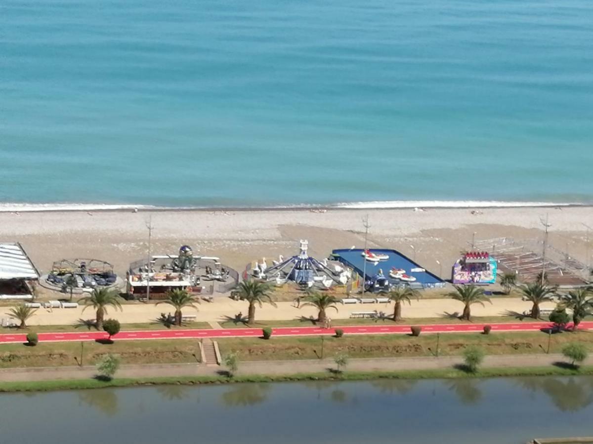 Lamar Hotel Batumi Luaran gambar