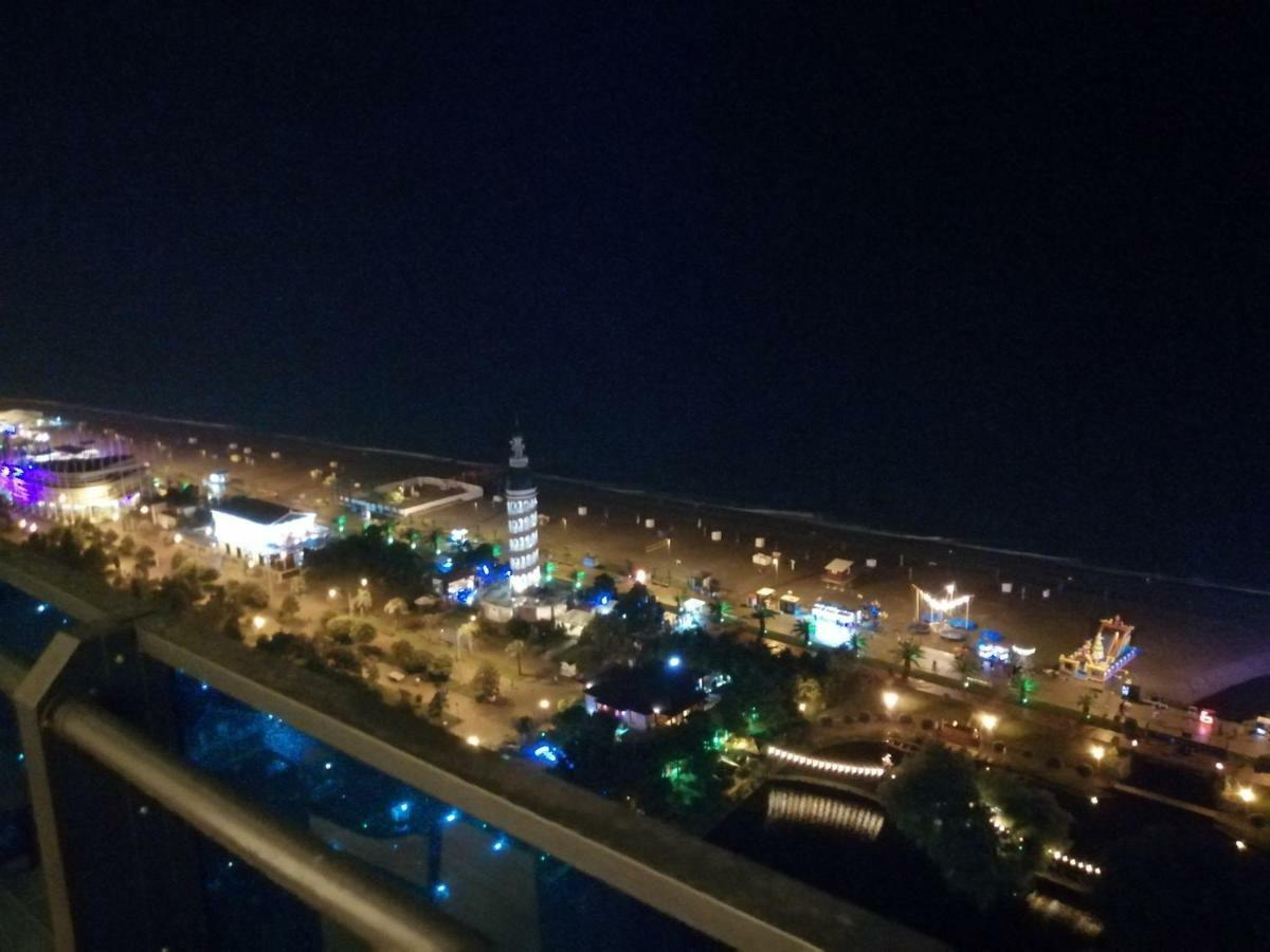 Lamar Hotel Batumi Luaran gambar